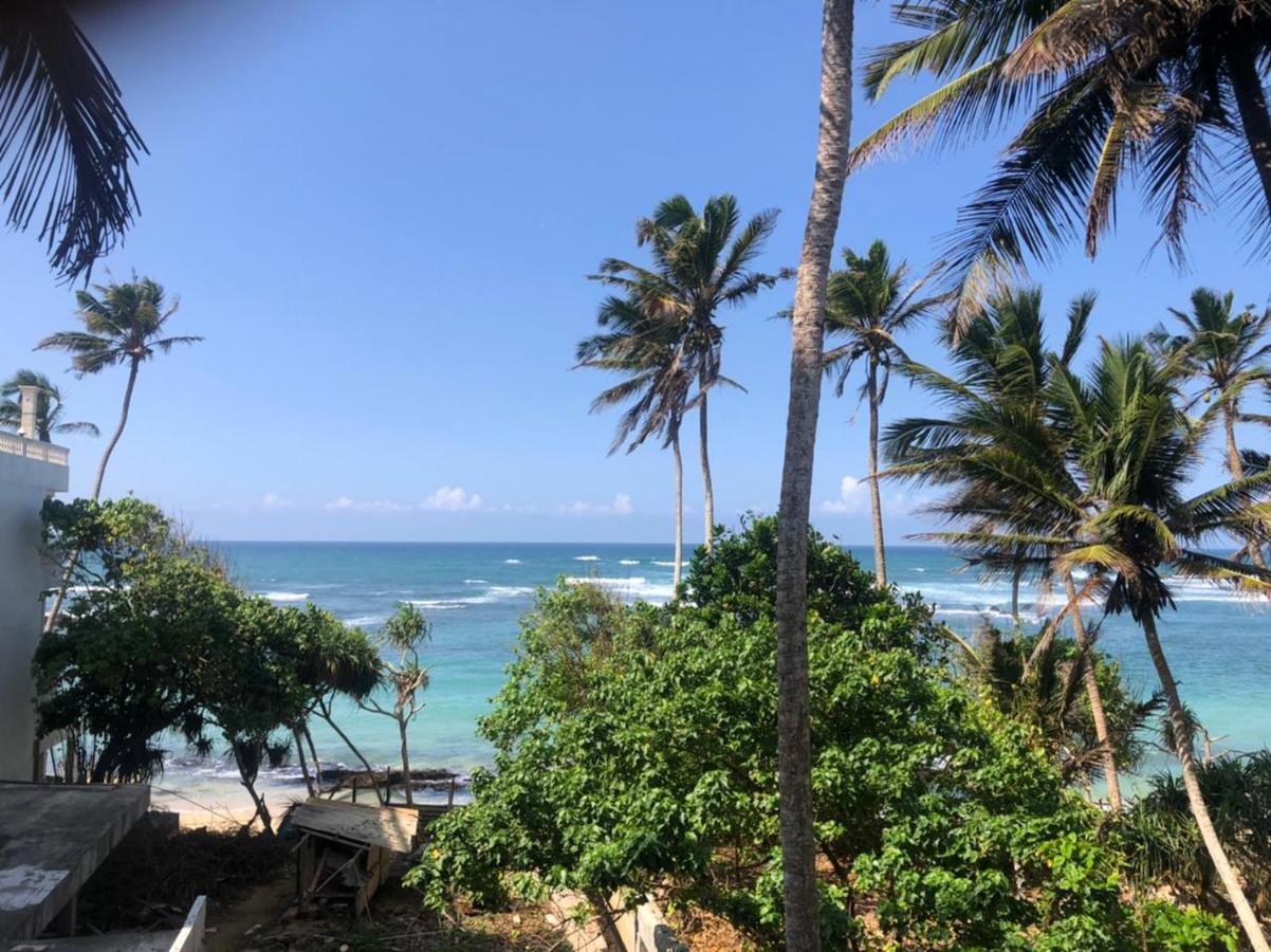 Sunray Rest - Beach View Homestay Mirissa Exteriör bild