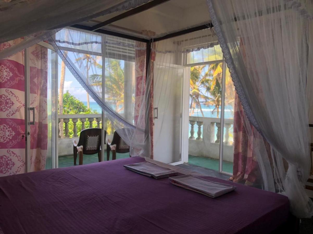 Sunray Rest - Beach View Homestay Mirissa Exteriör bild