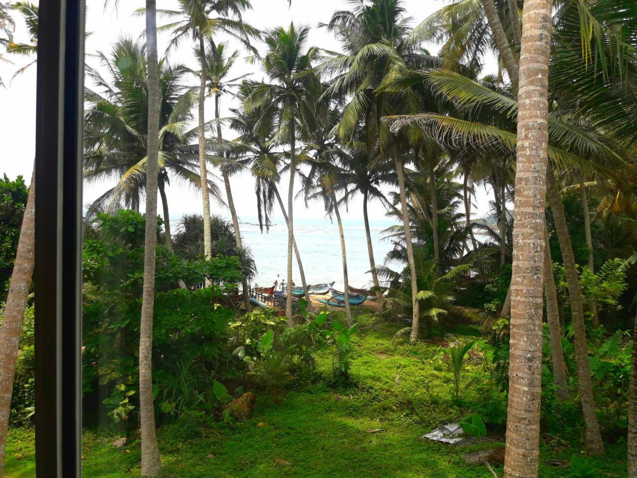 Sunray Rest - Beach View Homestay Mirissa Exteriör bild