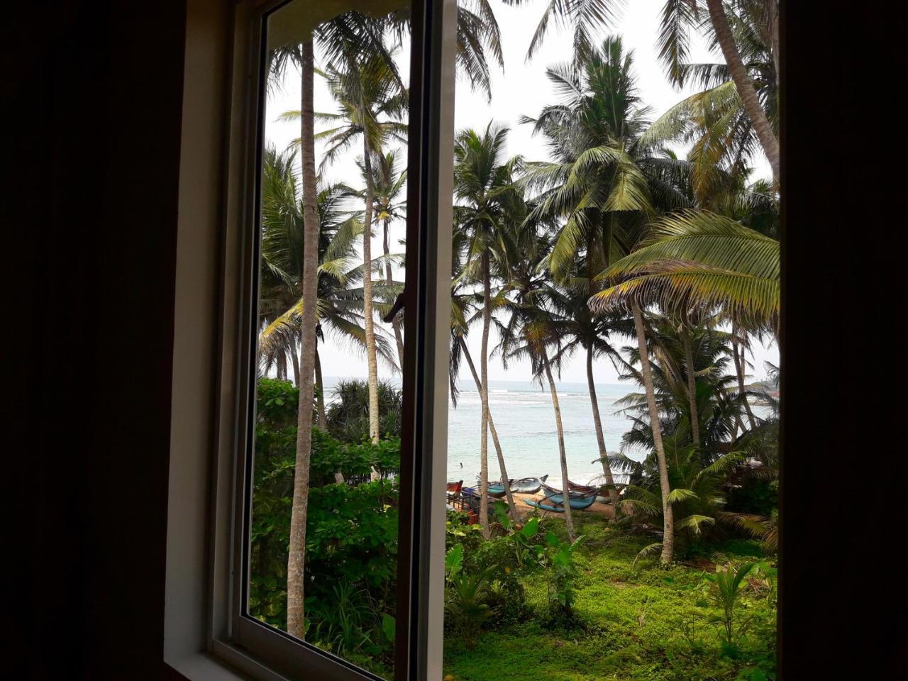Sunray Rest - Beach View Homestay Mirissa Exteriör bild